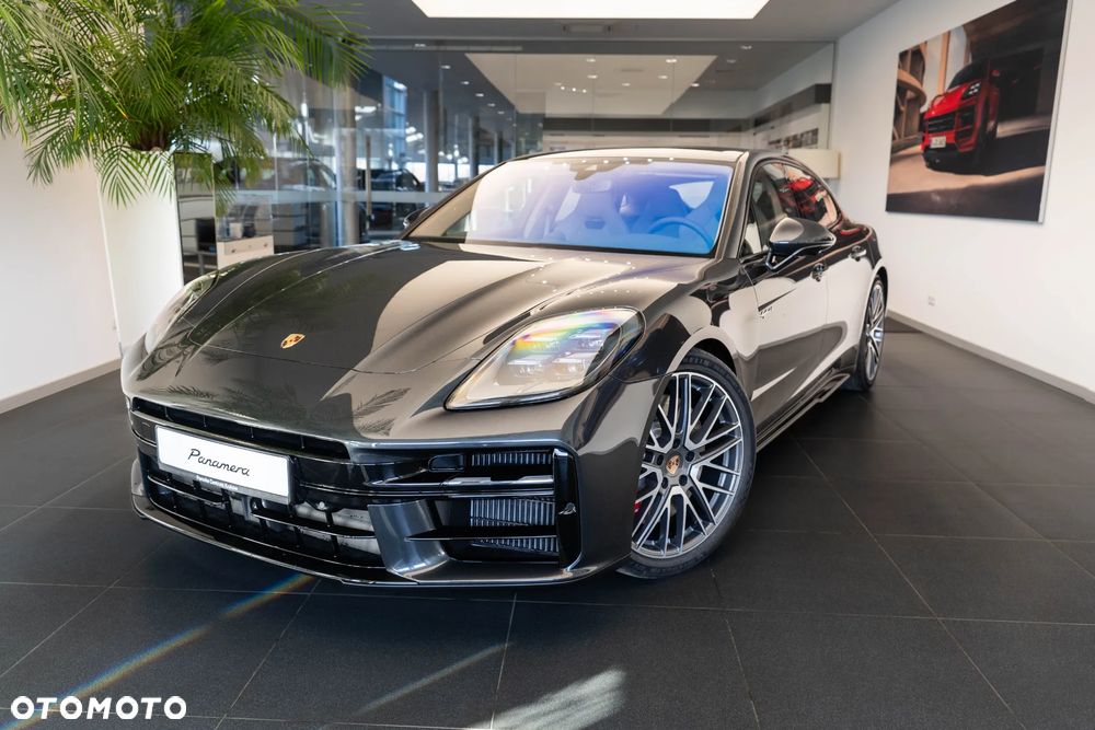 Porsche Panamera 4S E-Hybrid - 1