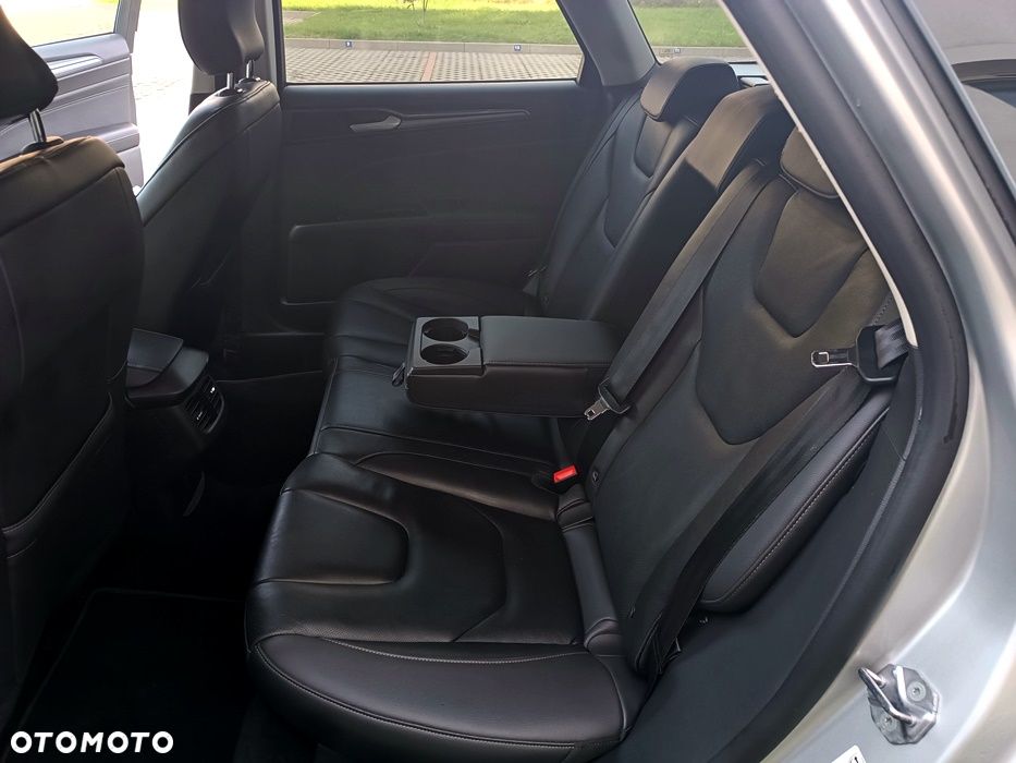 Ford Mondeo 2.0 EcoBlue Executive Plus - 29