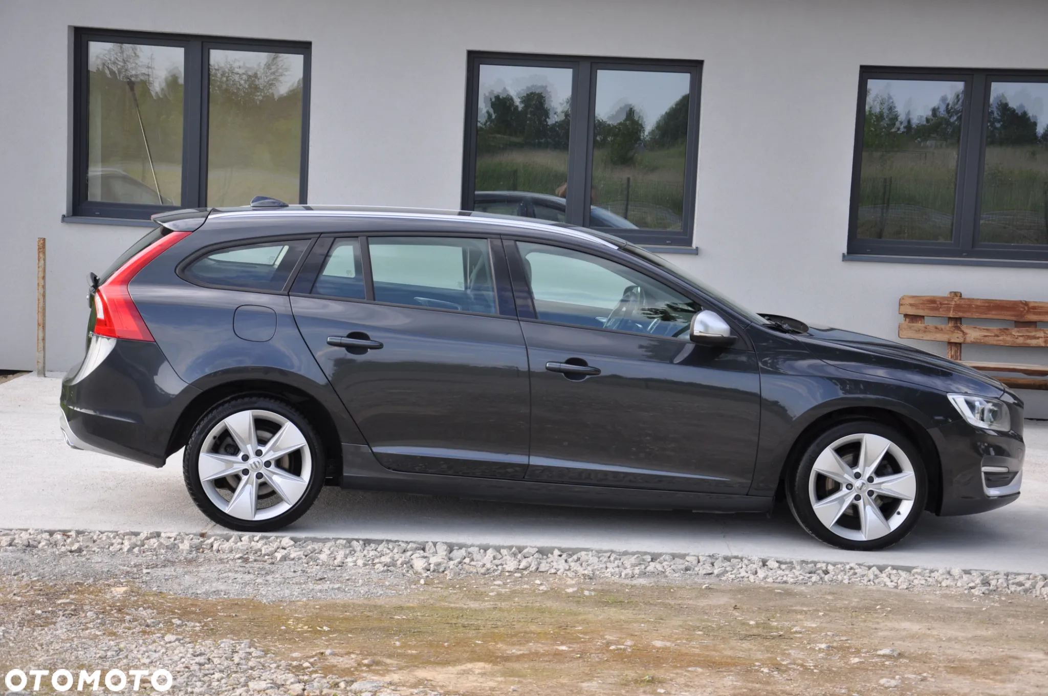Volvo V60 D4 Drive-E R-Design Summum - 15