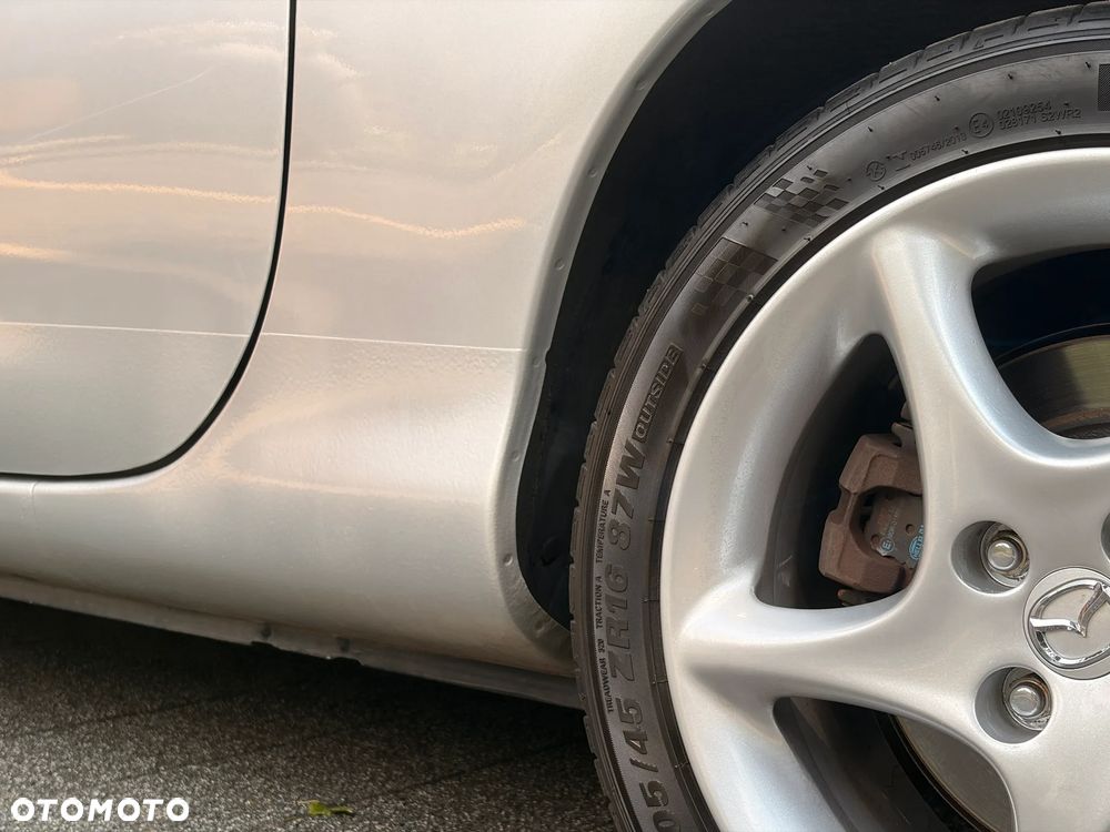 Mazda MX-5 1.9i 16V - 23