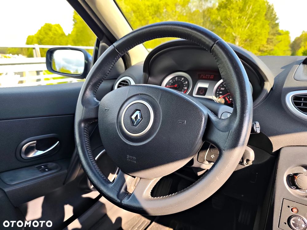 Renault Clio 1.2 16V Rip Curl - 16