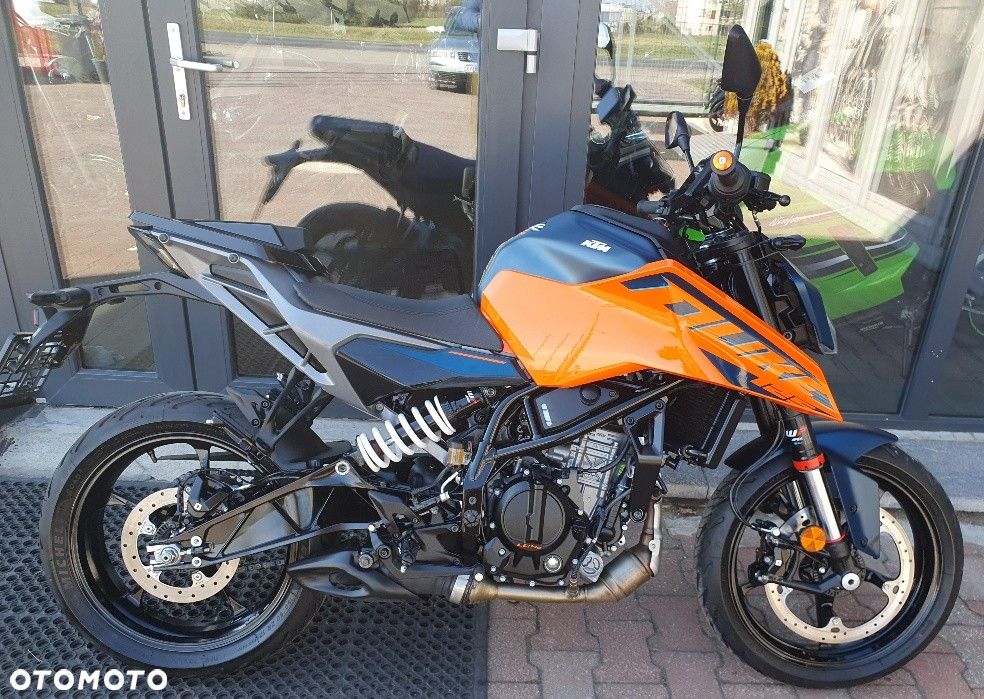 KTM Duke - 17