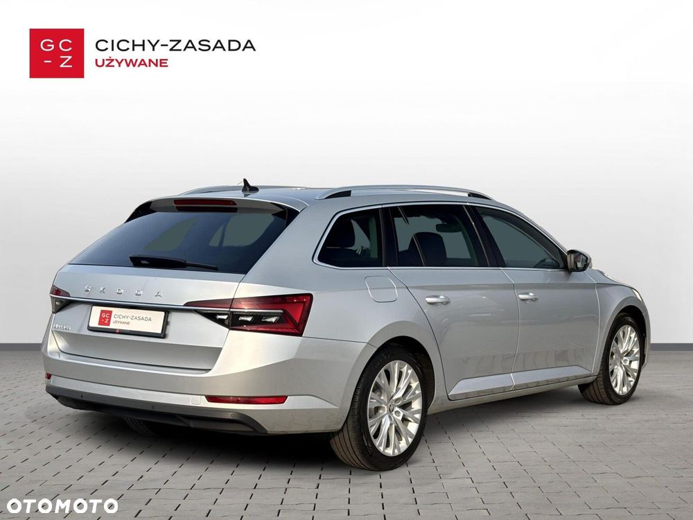 Skoda Superb 2.0 TDI SCR Style DSG - 6