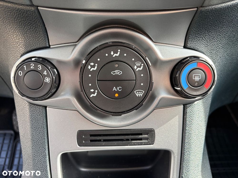 Ford Fiesta 1.25 Viva - 14