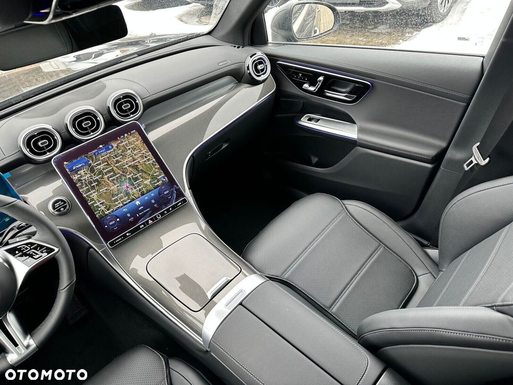 Mercedes-Benz GLC - 9