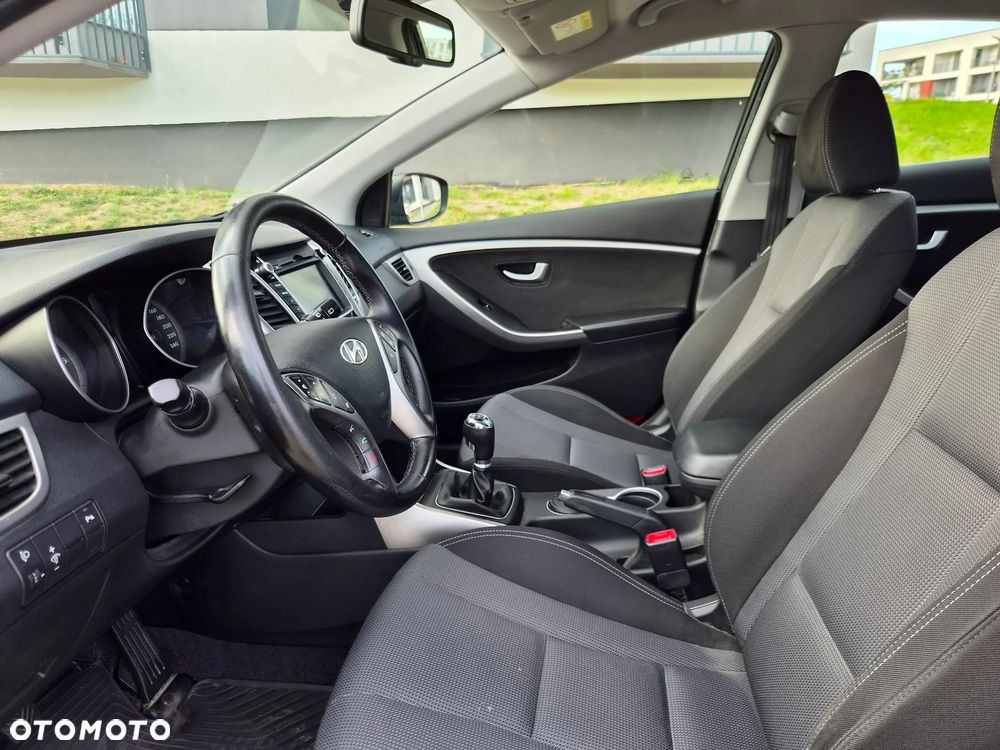Hyundai i30 - 27