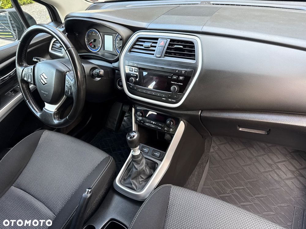 Suzuki SX4 S-Cross 1.6 DDiS 4x2 Comfort - 10