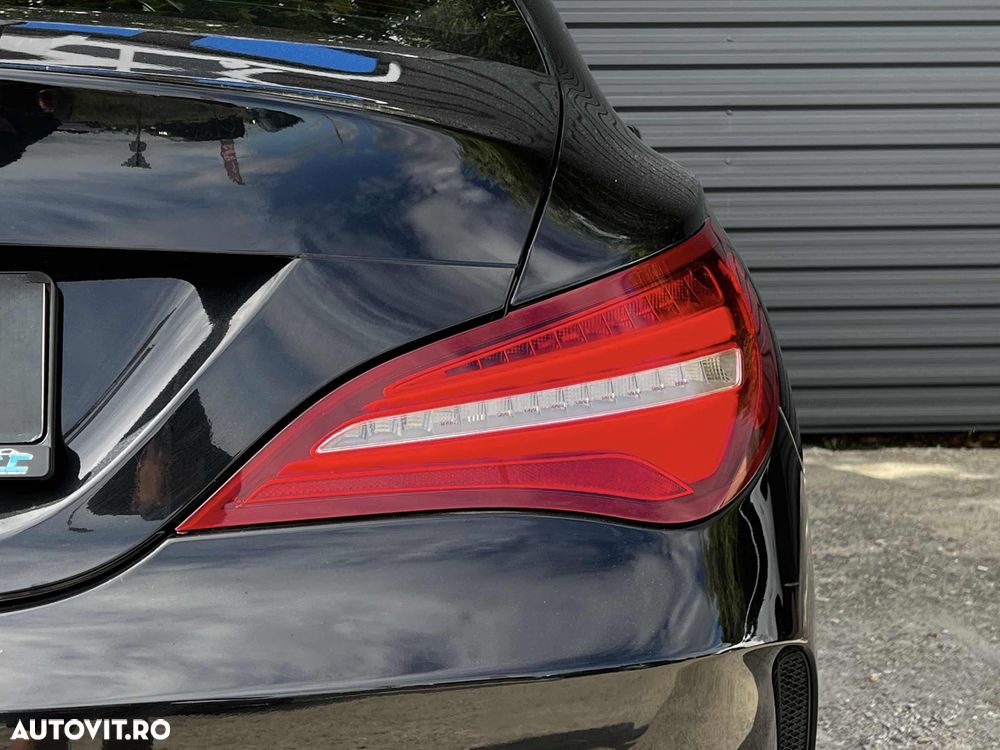 Mercedes-Benz CLA 180 7G-DCT AMG Line - 28