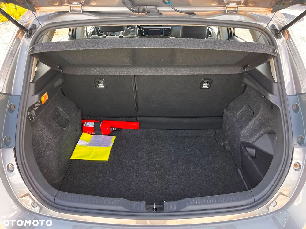 Toyota Auris - 13