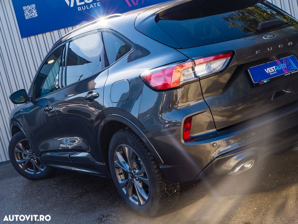 Ford Kuga 2.5 Duratec FHEV ST-LINE - 12