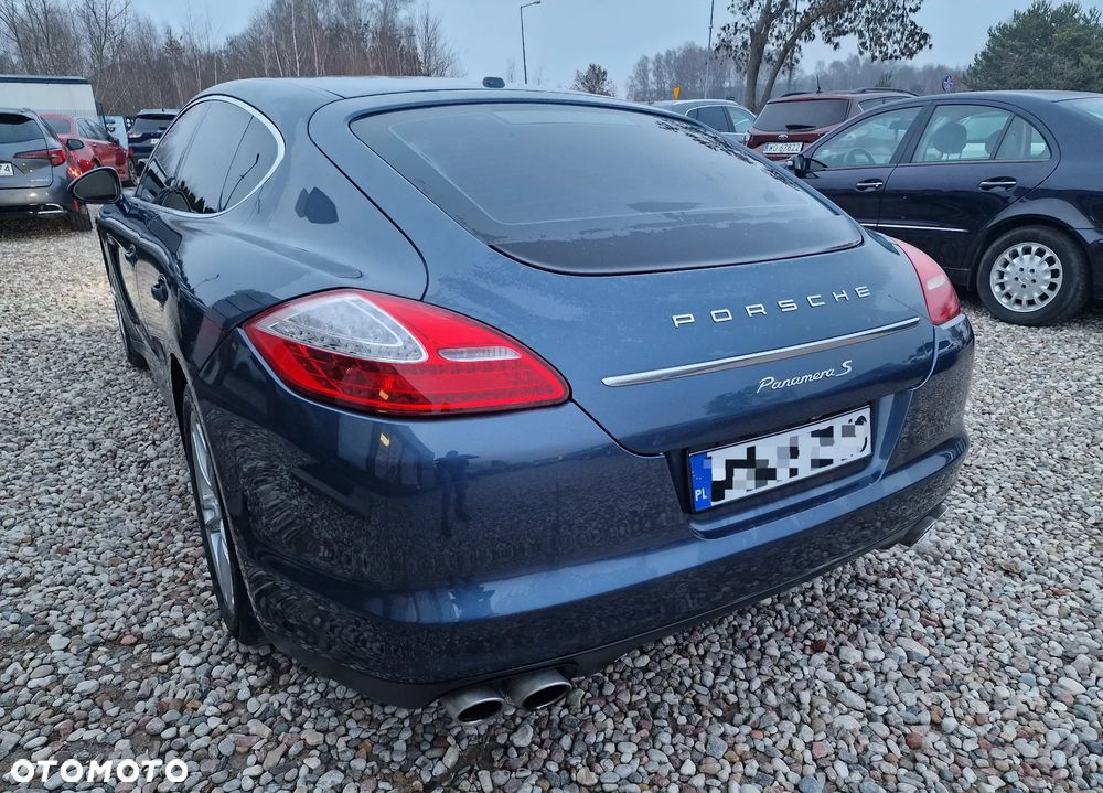 Porsche Panamera - 11