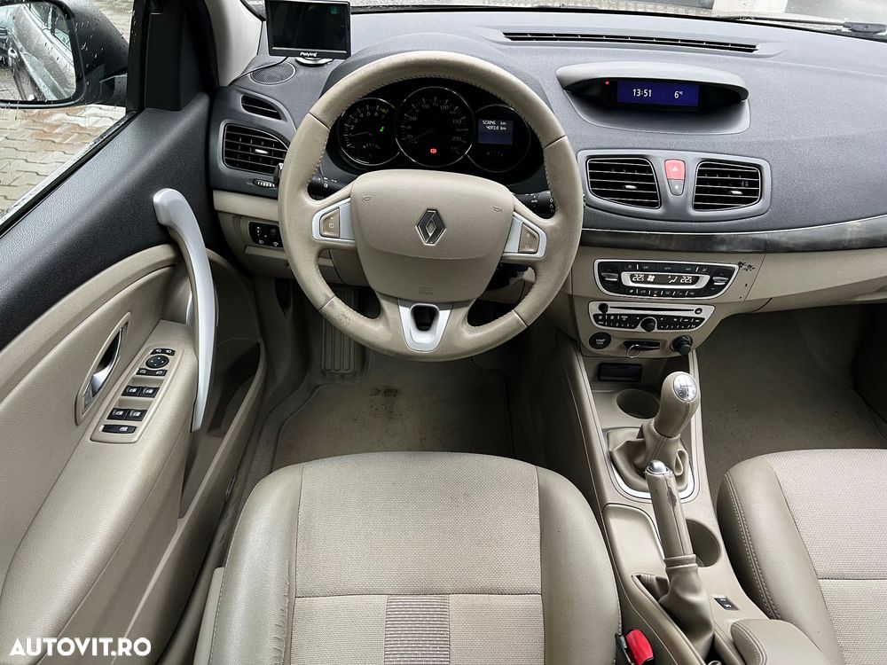 Renault Fluence 1.6 Dynamique - 11