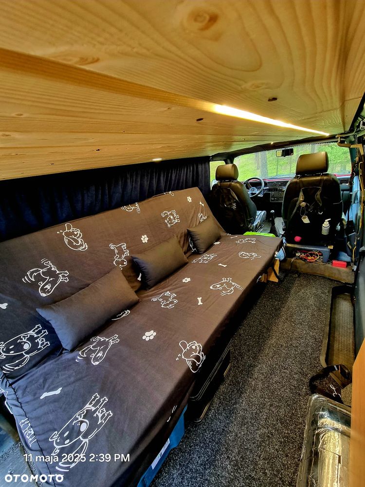 Volkswagen Caravelle GL - 16