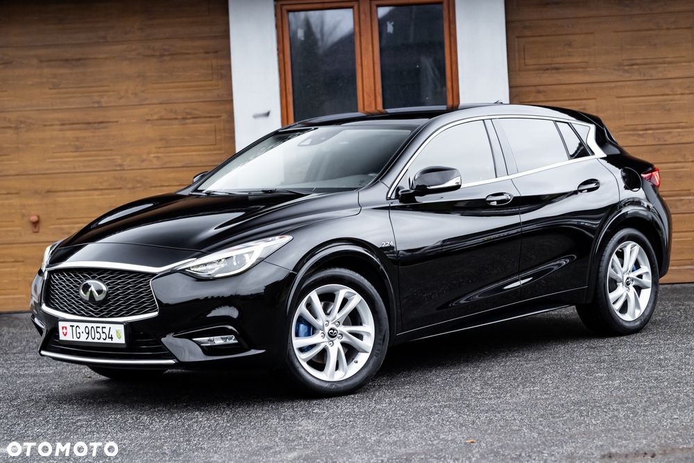 Infiniti Q30 2.2d DCT AWD Sport - 4