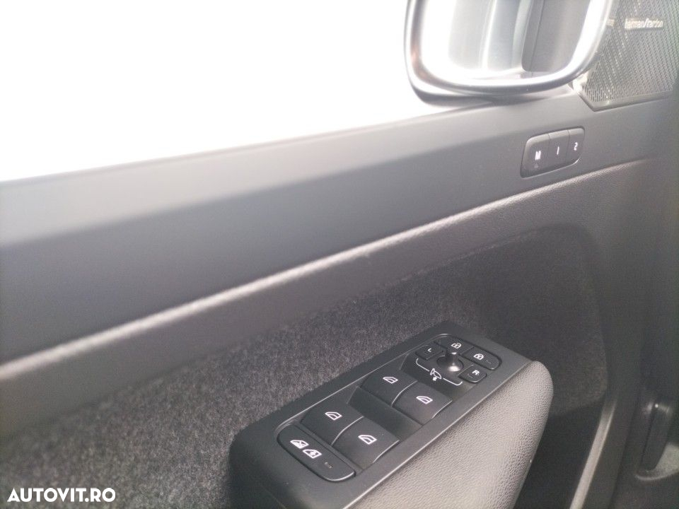 Volvo XC 40 - 12