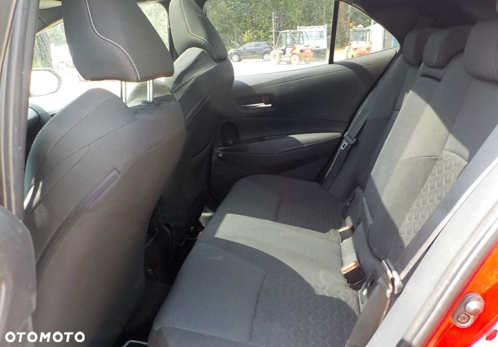 Toyota Corolla - 19