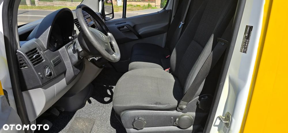 Mercedes-Benz Sprinter - 7