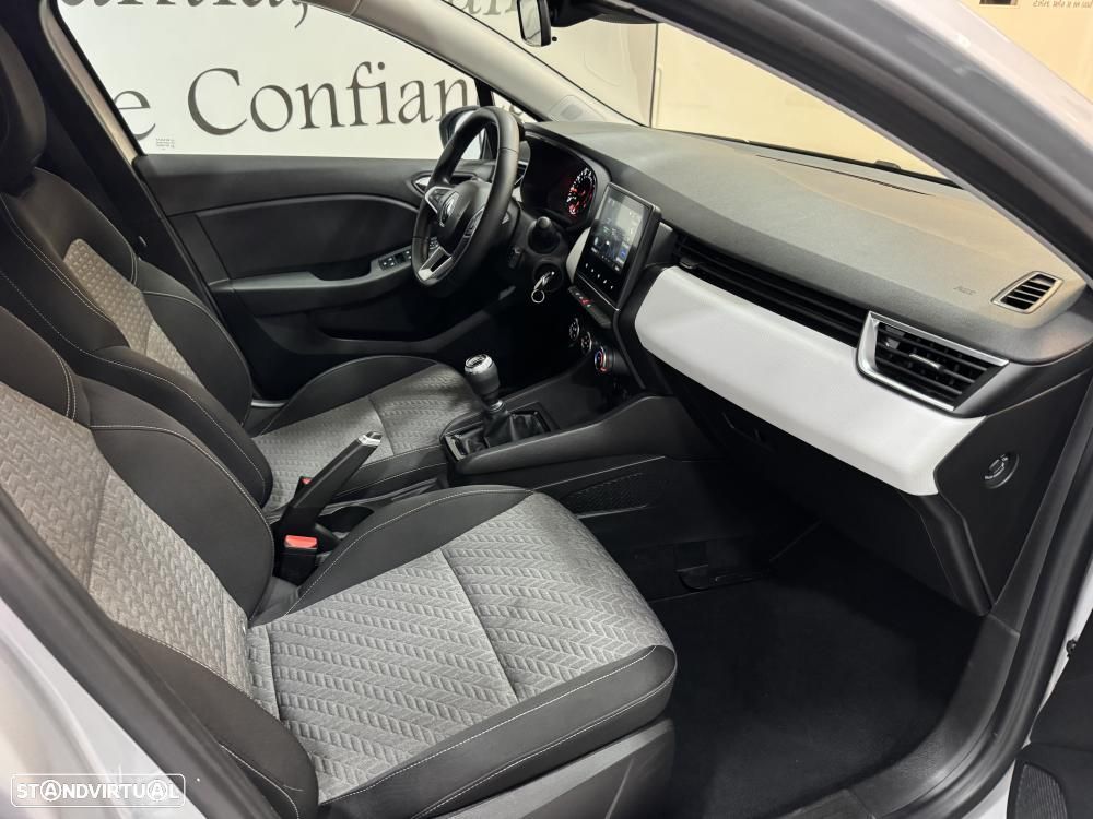 Renault Clio 1.0 TCe Evolution - 32