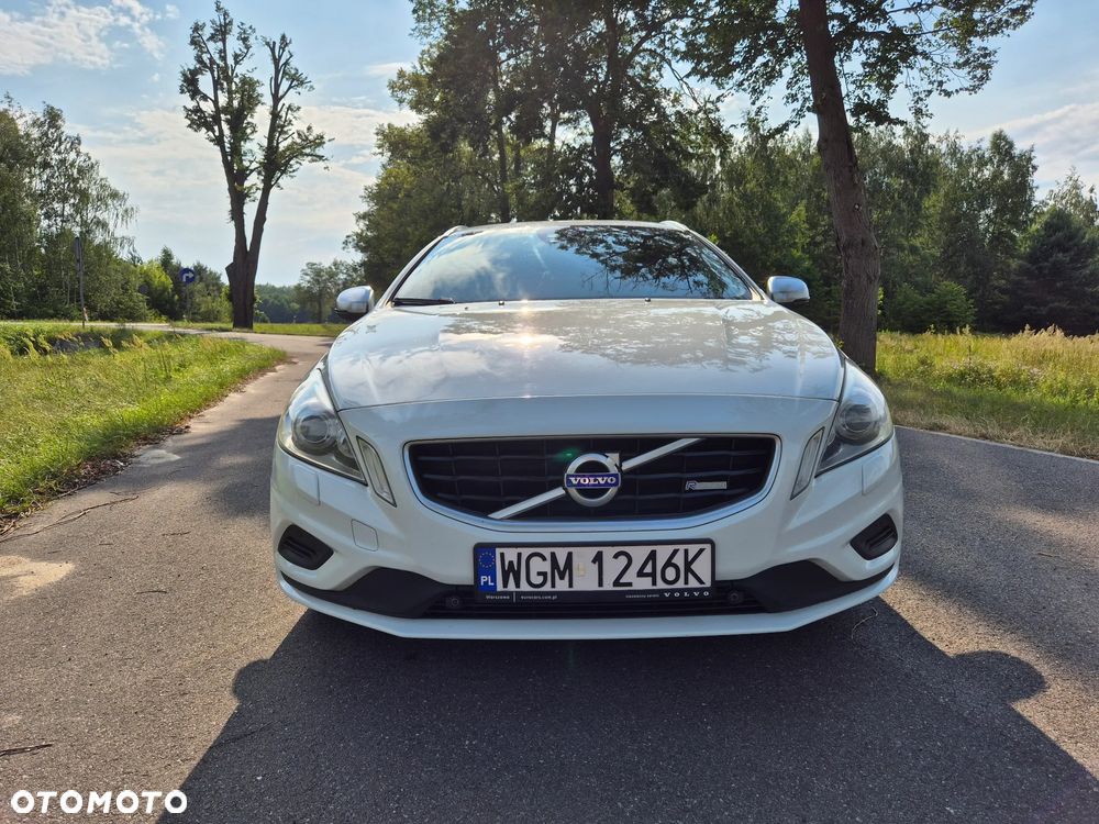 Volvo V60 D3 R-Design - 8