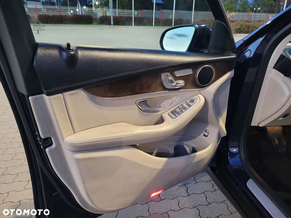 Mercedes-Benz GLC 300 4-Matic - 6