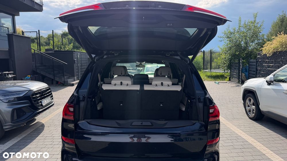 BMW X7 - 15
