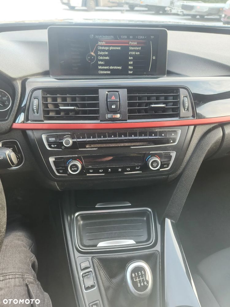 BMW Seria 3 316d Sport Line - 13