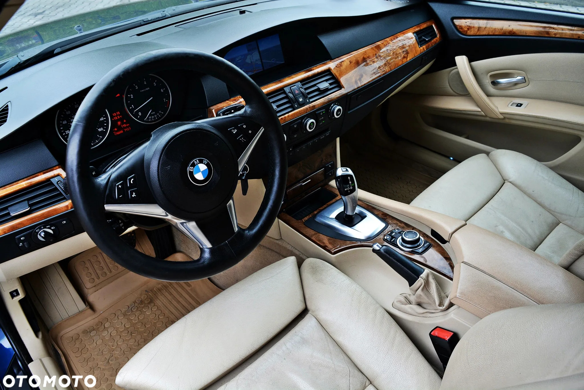 BMW Seria 5 535i xDrive Luxury Line - 30