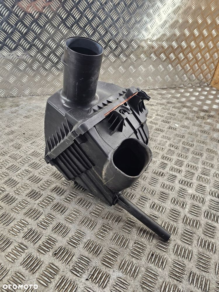 obudowa filtra powietrza trafic iii 1.6 165009078r - 4