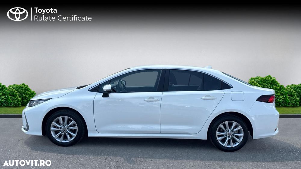 Toyota Corolla 1.8 HSD Business - 3