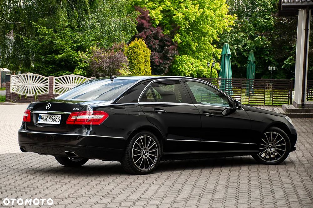 Mercedes-Benz Klasa E 220 BlueTEC 4Matic 7G-TRONIC Avantgarde - 9