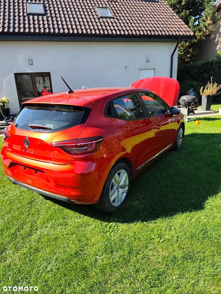 Renault Clio TCe 100 EXPERIENCE - 9