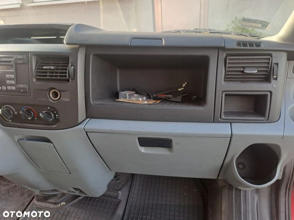 Ford TRANSIT - 13