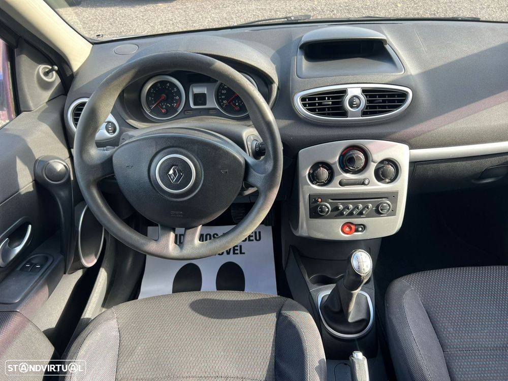 Renault Clio 1.2 16V Dynamique - 8