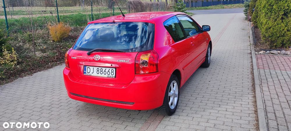 Toyota Corolla 1.4 VVT-i Dynamic - 4