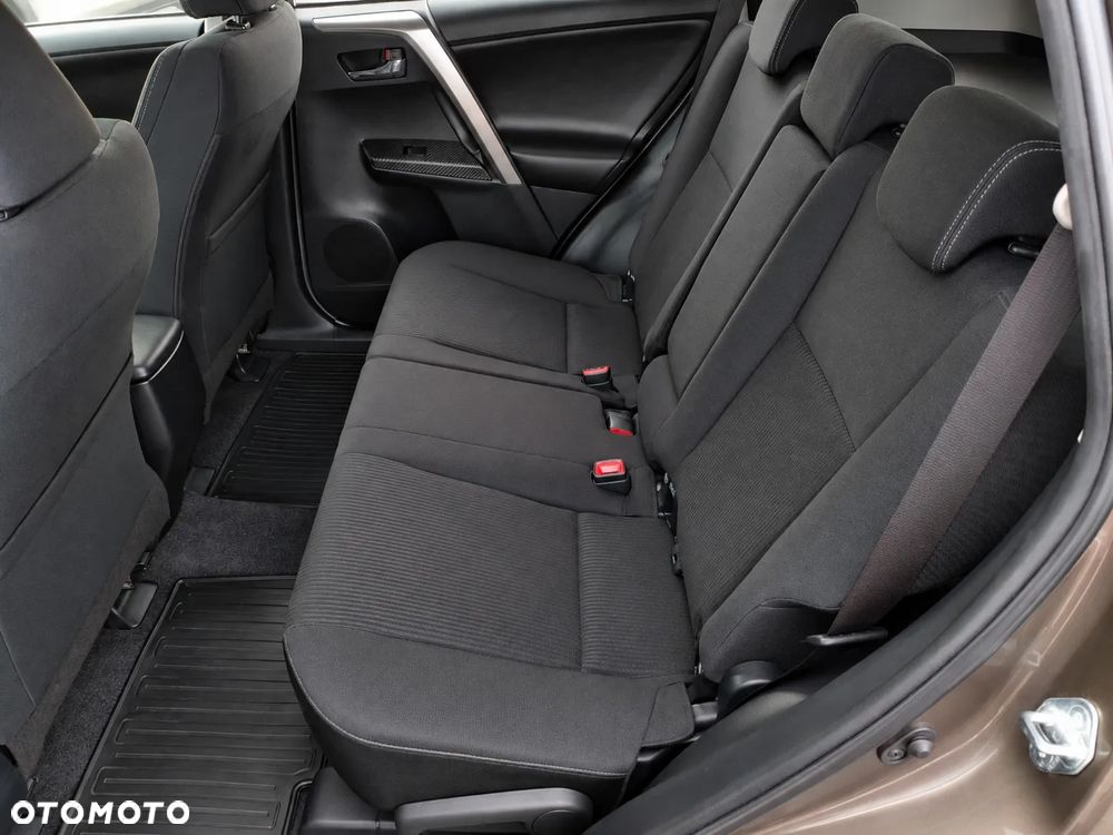 Toyota RAV4 - 23