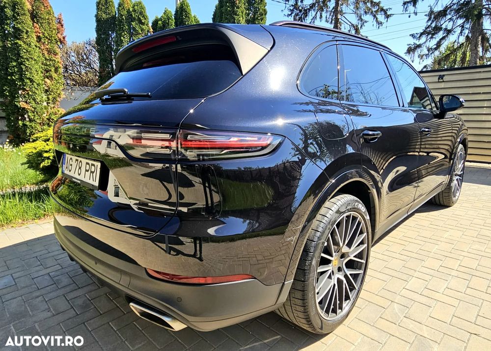 Porsche Cayenne Standard - 6