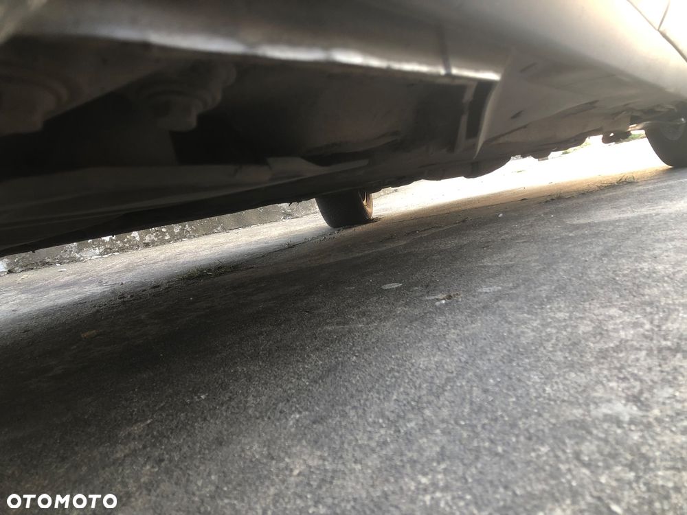 Volkswagen Passat - 18