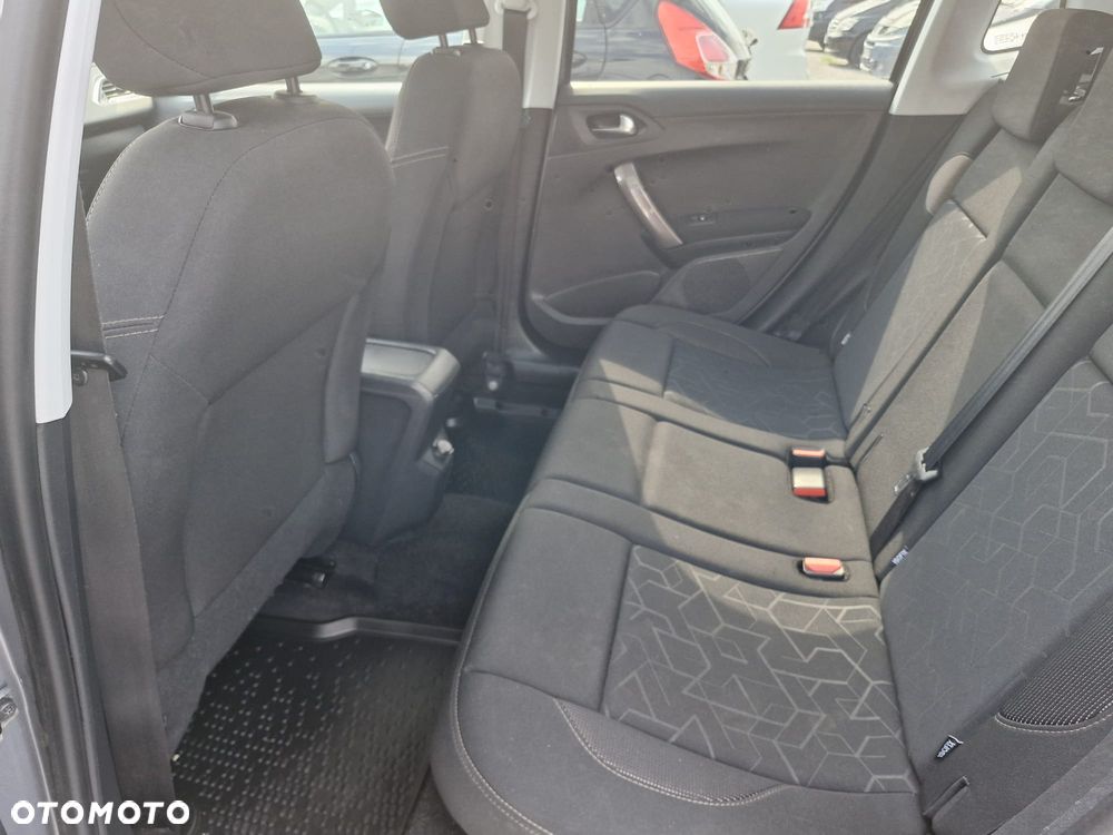 Peugeot 2008 1.2 Pure Tech GPF Active S&S - 10