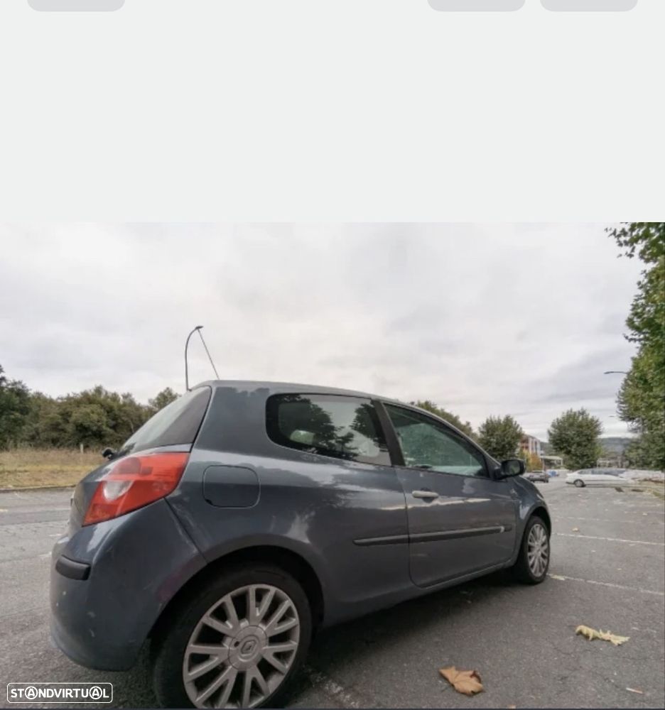 Renault Clio 1.2 16V Confort - 4