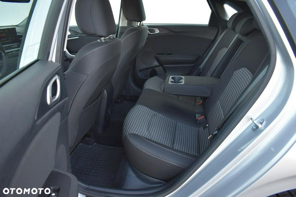 Kia Ceed 1.5 T-GDI M - 15