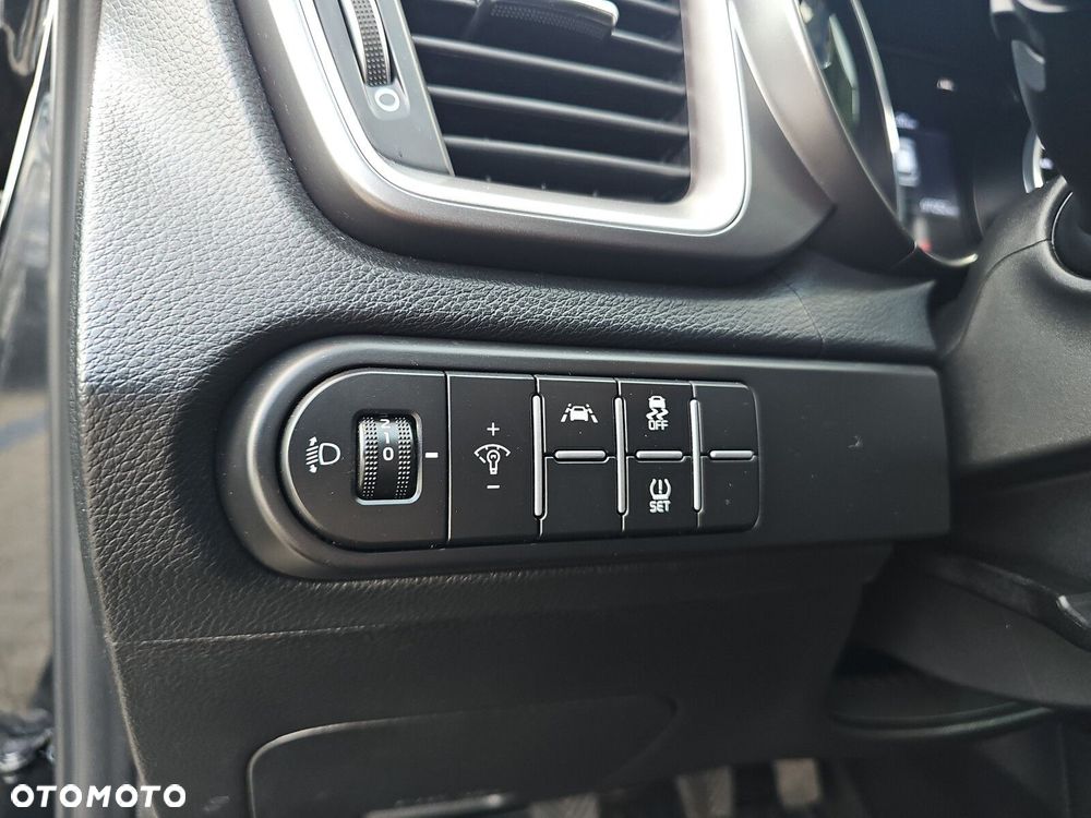Kia Ceed - 21
