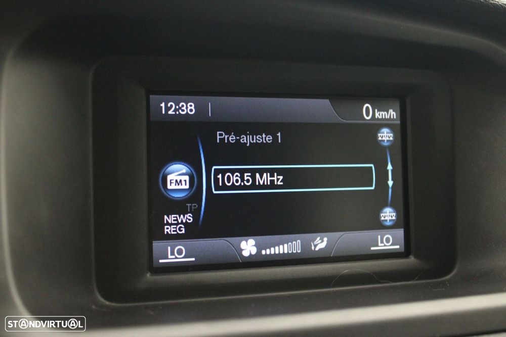 Volvo V40 2.0 D3 Inscription - 15