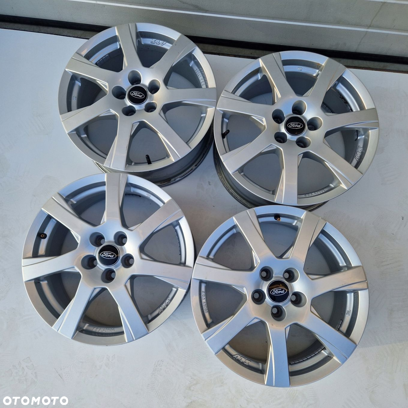 Ford Mondeo Focus C MAX S MAX TOURNEO CONNECT 5X108 17 ET45 - 3