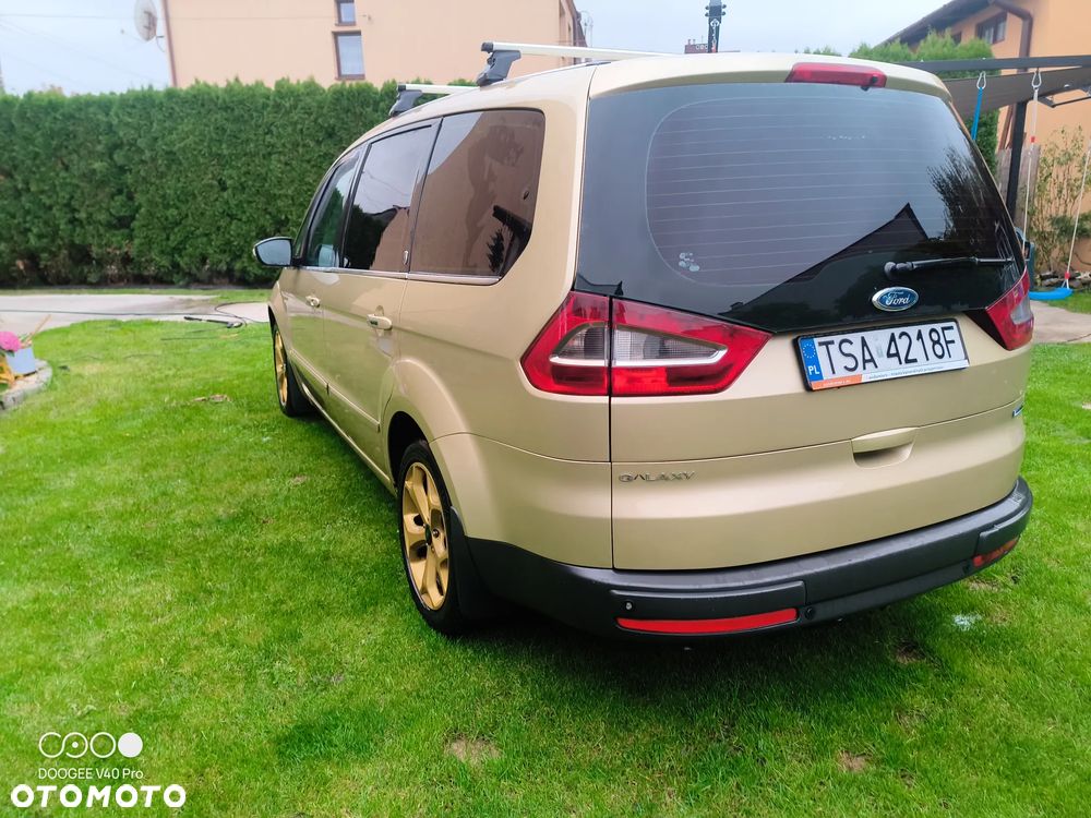 Ford Galaxy - 17