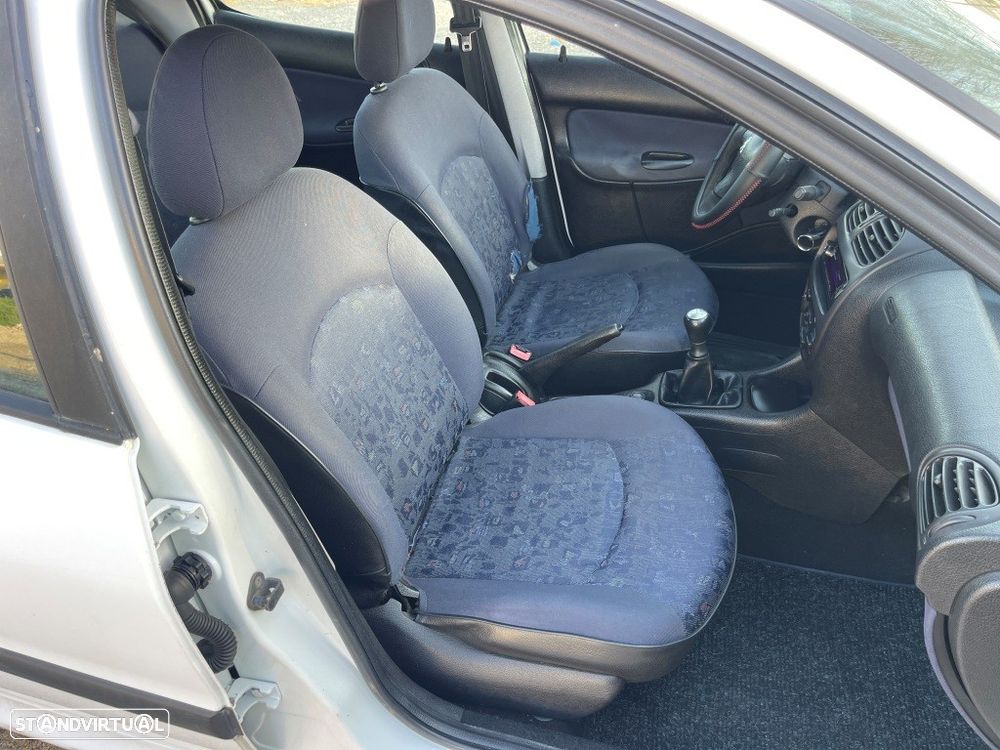 Peugeot 206 1.1 Color Line - 21