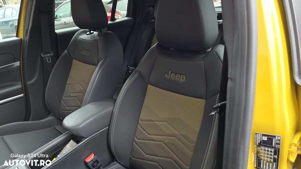 Jeep Avenger 54 kWh BEV 156 CP Summit - 6