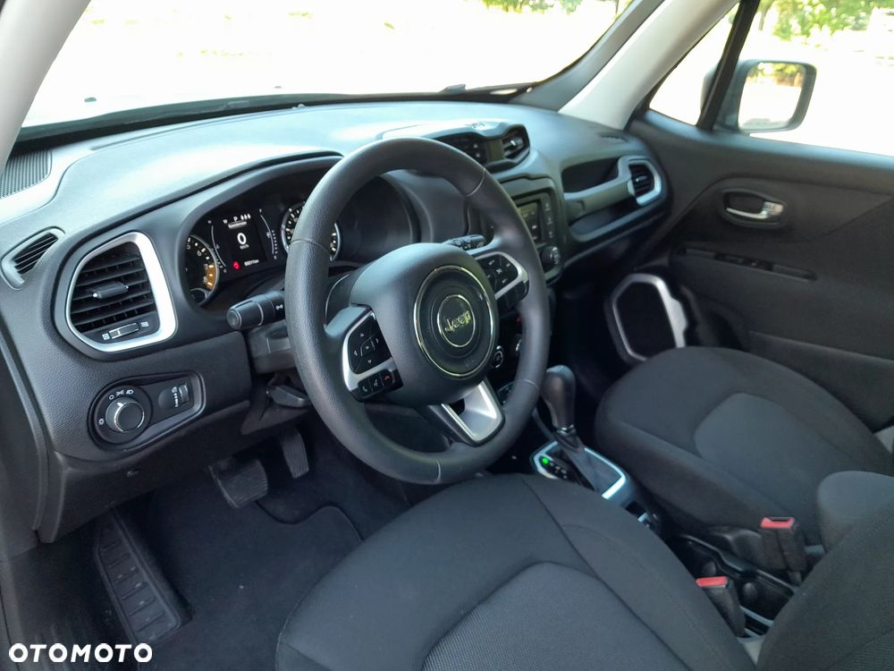 Jeep Renegade - 12