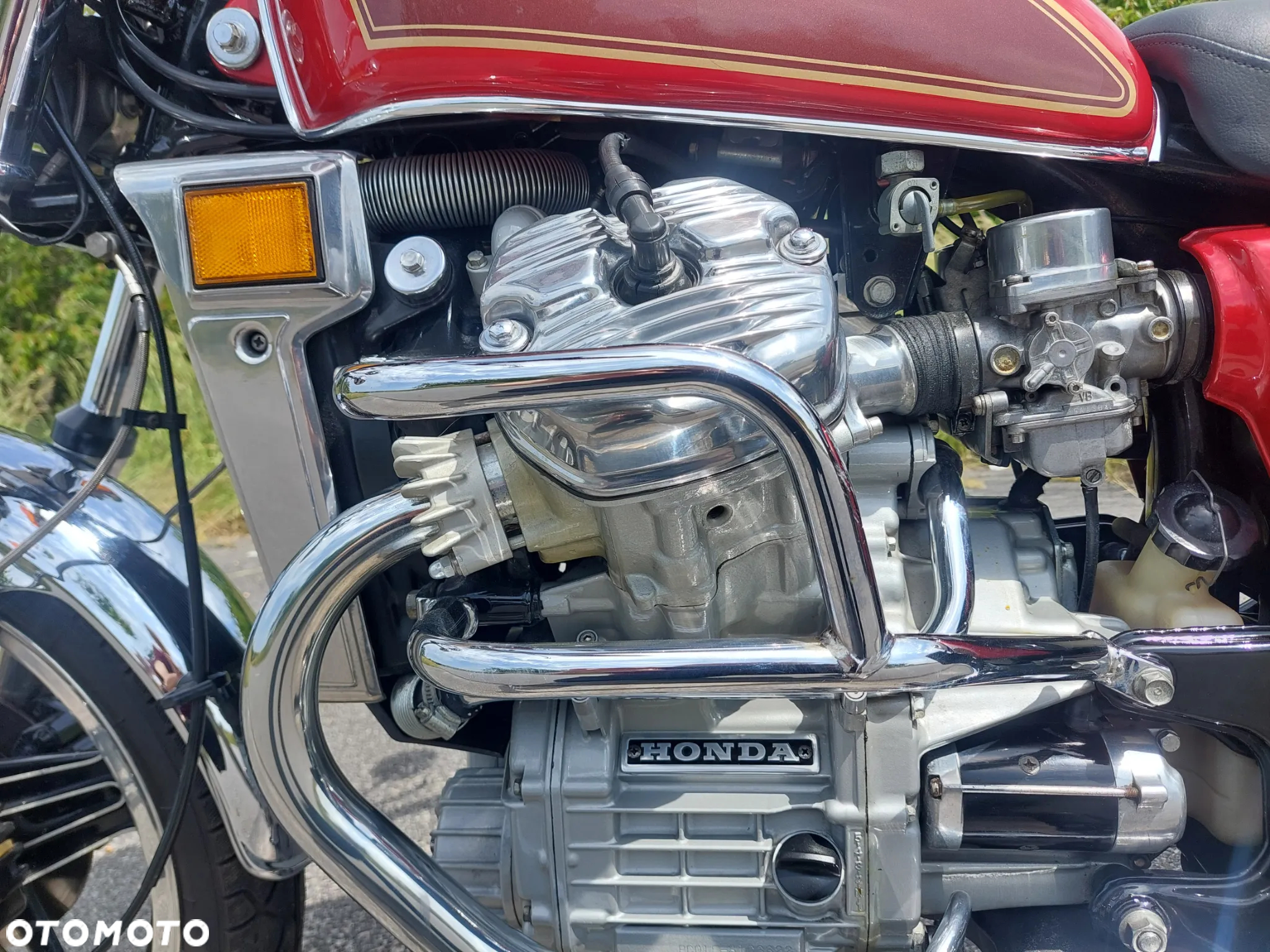 Honda CX - 16