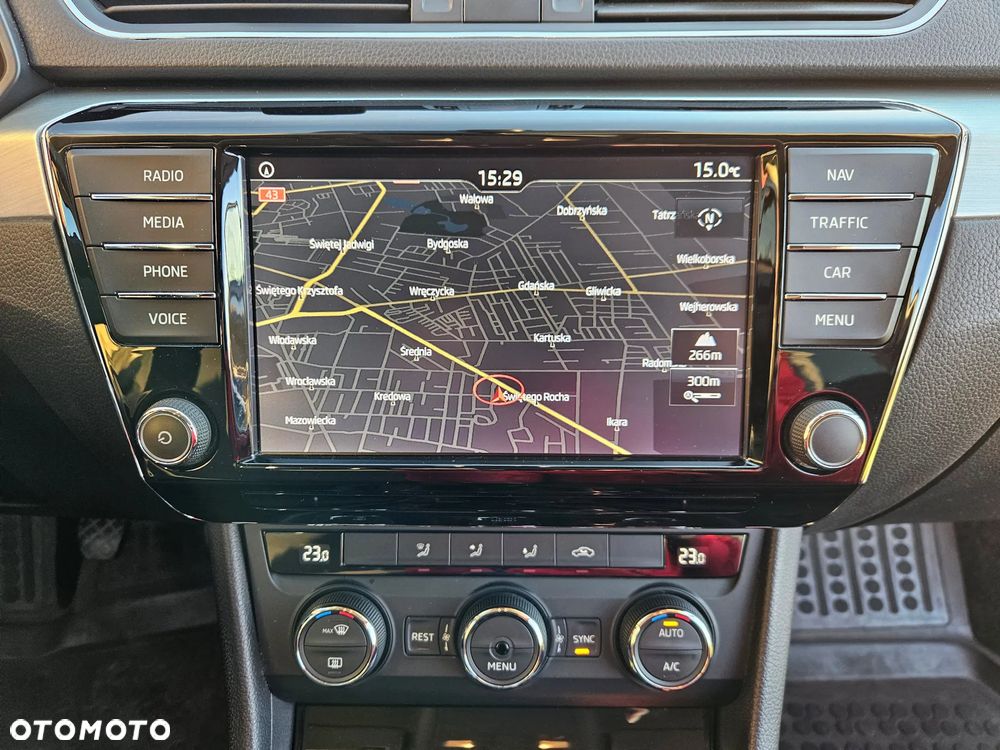 Skoda Superb 2.0 TDI Ambition - 10