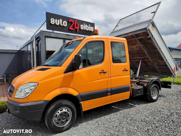 Mercedes-Benz Sprinter 6 loc. basculabila 3 parti. Masa max. 3500 kg.